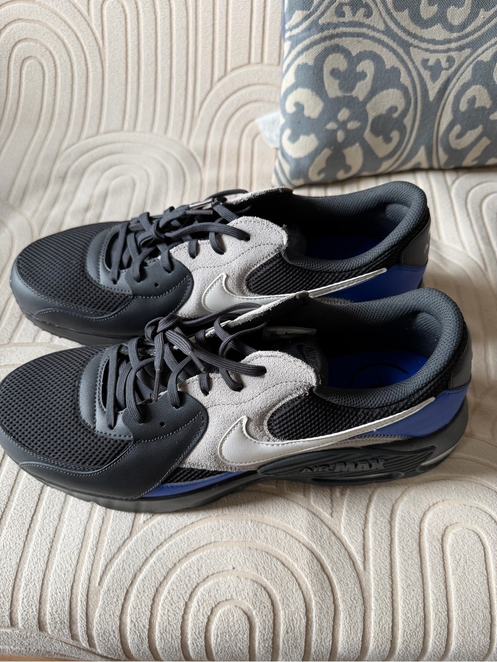 Nike Men’s Air Max Black, Gray & Blue Low-Top Sneakers